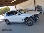 ✅ 2019 BMW X5 xDrive40i • VIN: 5UXCR6C59KLL21046 • Lot: 43353523. Wystawiony na IAAI z przebiegiem 91 785 mil. Bezpłatny archiwum sprzedaży aukcyjnych z USA i szczegółowy raport historii pojazdu na DreamBid. Zdjęcie 14.