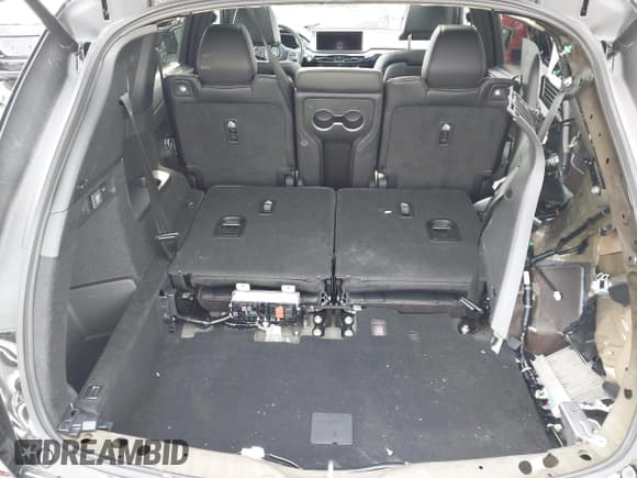 ✅ 2025 Acura MDX w/A-Spec Advance Package • VIN: 5J8YE1H91SL005224 • Лот: 42067338. Опубликован ранее на IAAI с пробегом 8 721 миль. Бесплатный доступ к архиву аукционных продаж из США и подробный отчёт об истории автомобиля на DreamBid. Изображение 17.