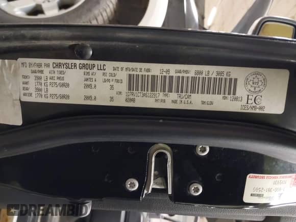 2010 Dodge 1500 Sport z VIN 1D7RV1CT3AS122917, wystawiony jako IAAI lot #41193554 z przebiegiem 109 827 mil mil oraz . Historia ofert i sprzedaży dostępna na DreamBid. Obrazek 9.