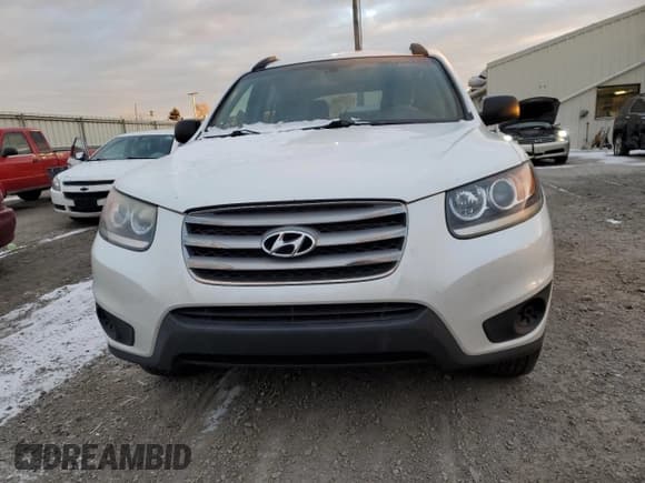 ✅ 2012 Hyundai Santa Fe GLS • VIN: 5XYZGDAB8CG118659 • Lot: 83682914. Listed on Copart with 174,014 mi. Free auction sales archive from the USA and detailed vehicle history report at DreamBid. Image 5.