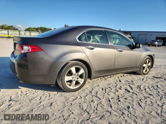 ✅ 2010 Acura TSX • VIN: JH4CU2F67AC031155 • Lot: 92795965. Listed on Copart with 161,429 mi. Free auction sales archive from the USA and detailed vehicle history report at DreamBid. Image 3.