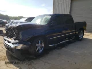 ✅ 2005 Chevrolet Silverado 1500 LS • VIN: 2GCEC13T551114242 • Лот: 55675154. Опубликован ранее на Copart с пробегом 249 475 миль. Бесплатный доступ к архиву аукционных продаж из США и подробный отчёт об истории автомобиля на DreamBid. Изображение 1.