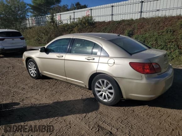 ✅ 2010 Chrysler Sebring Limited • VIN: 1C3CC5FB2AN110535 • Лот: 84455825. Опубликован ранее на Copart с пробегом 115 592 миль. Бесплатный доступ к архиву аукционных продаж из США и подробный отчёт об истории автомобиля на DreamBid. Изображение 2.