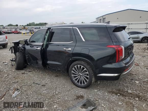 2024 Hyundai Palisade Calligraphy with VIN KM8R7DGE6RU696117, listed as a Copart auction lot 63986934 with 7,561 mi miles and Salvage title. Bid and sale history available at DreamBid. Image 2.