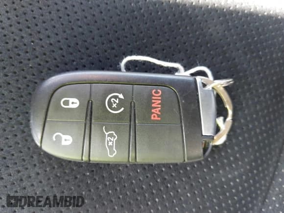 ✅ 2015 Jeep Grand Cherokee Laredo • VIN: 1C4RJFAG4FC932521 • Лот: 42827186. Опубликован ранее на IAAI с пробегом 146 637 миль. Бесплатный доступ к архиву аукционных продаж из США и подробный отчёт об истории автомобиля на DreamBid. Изображение 11.