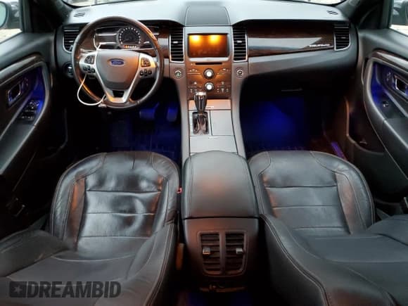 ✅ 2015 Ford Taurus Limited • VIN: 1FAHP2F89FG116178 • Lot: 93691735. Listed on Copart with 185,760 mi. Free auction sales archive from the USA and detailed vehicle history report at DreamBid. Image 8.