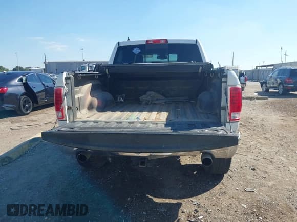 ✅ 2016 Ram 1500 Laramie • VIN: 1C6RR7NMXGS393108 • Lot: 43401317. Listed on IAAI with 269,679 mi. Free auction sales archive from the USA and detailed vehicle history report at DreamBid. Image 16.