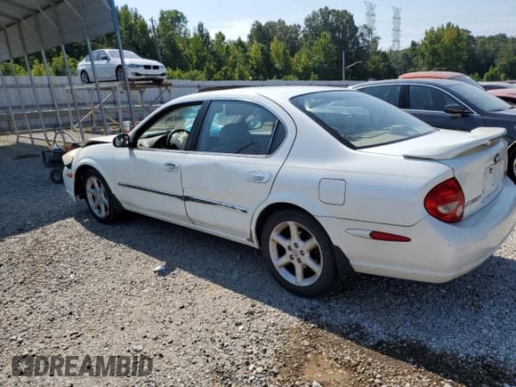 ✅ 2000 Nissan Maxima GXE • VIN: JN1CA31D2YT559186 • Lot: 67986865. Listed on Copart with 210,556 mi. Free auction sales archive from the USA and detailed vehicle history report at DreamBid. Image 2.