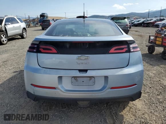 ✅ 2013 Chevrolet Volt • VIN: 1G1RE6E44DU131589 • Lot: 69304094. Wystawiony na Copart z przebiegiem 110 346 mil. Bezpłatny archiwum sprzedaży aukcyjnych z USA i szczegółowy raport historii pojazdu na DreamBid. Zdjęcie 6.