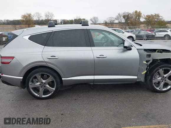 ✅ 2022 Genesis GV80 • VIN: KMUHBDSBXNU099572 • Lot: 43550550. Wystawiony na IAAI z przebiegiem 47 611 mil. Bezpłatny archiwum sprzedaży aukcyjnych z USA i szczegółowy raport historii pojazdu na DreamBid. Zdjęcie 13.