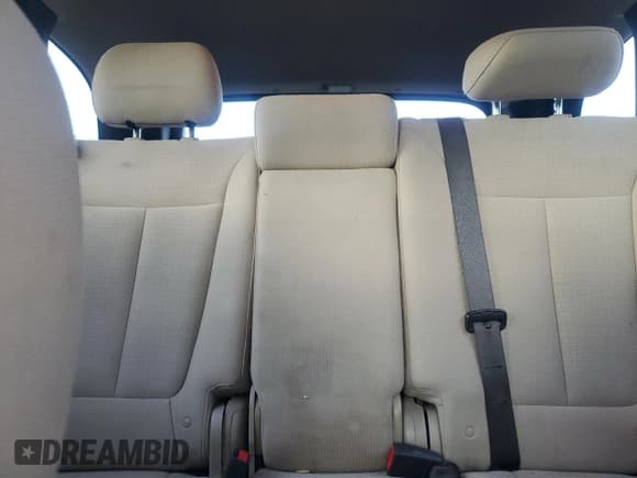 ✅ 2011 Hyundai Santa Fe GLS • VIN: 5XYZGDAB9BG070264 • Lot: 75601524. Listed on Copart with 145,035 mi. Free auction sales archive from the USA and detailed vehicle history report at DreamBid. Image 10.
