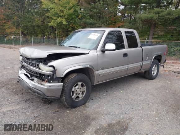 2000 Chevrolet Silverado 1500 LS с VIN 2GCEK19T4Y1297504, выставлен на аукционе IAAI как лот 43424133 с пробегом 279 718 миль миль и . История ставок и продаж доступна на DreamBid. Изображение 18.