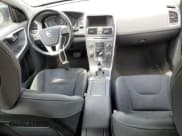 ✅ 2015 Volvo XC60 T5 Drive-E • VIN: YV440MDJ5F2670259 • Лот: 61270035. Опубликован ранее на Copart с пробегом 225 904 миль. Бесплатный доступ к архиву аукционных продаж из США и подробный отчёт об истории автомобиля на DreamBid. Изображение 8.