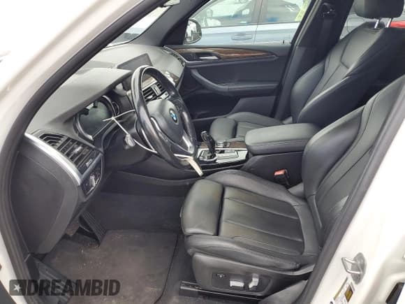 ✅ 2019 BMW X3 sDrive30i • VIN: 5UXTR7C56KLF26915 • Лот: 87270765. Опубликован ранее на Copart с пробегом 157 782 миль. Бесплатный доступ к архиву аукционных продаж из США и подробный отчёт об истории автомобиля на DreamBid. Изображение 7.