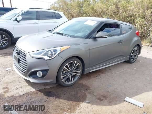 2014 Hyundai Veloster Turbo с VIN KMHTC6AE0EU184269, выставлен на аукционе IAAI как лот 43241844 с пробегом 60 668 миль миль и . История ставок и продаж доступна на DreamBid. Изображение 17.