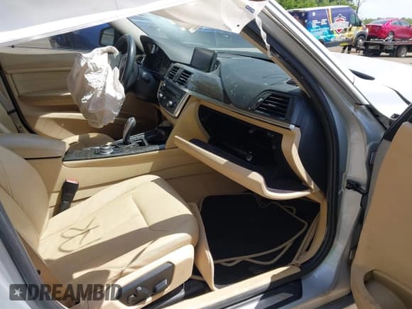 ✅ 2013 BMW 3 Series 335i • VIN: WBA3A9C55DF475648 • Lot: 42310502. Listed on IAAI with 151,823 mi. Free auction sales archive from the USA and detailed vehicle history report at DreamBid. Image 5.