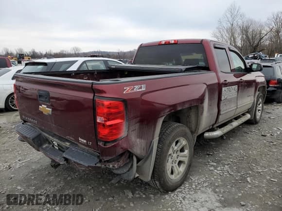 ✅ 2016 Chevrolet Silverado 1500 LT • VIN: 1GCVKREC6GZ309226 • Lot: 85697854. Wystawiony na Copart z przebiegiem 89 506 mil. Bezpłatny archiwum sprzedaży aukcyjnych z USA i szczegółowy raport historii pojazdu na DreamBid. Zdjęcie 3.