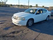 ✅ 2008 Dodge Avenger SXT • VIN: 1B3LC56K38N575235 • Лот: 41329390. Опубликован ранее на IAAI с пробегом 173 294 миль. Бесплатный доступ к архиву аукционных продаж из США и подробный отчёт об истории автомобиля на DreamBid. Изображение 2.