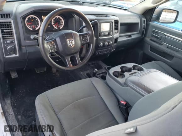 ✅ 2015 Ram 2500 Tradesman • VIN: 3C6MR5AJ9FG667950 • Lot: 44398155. Wystawiony na Copart z przebiegiem 113 285 mil. Bezpłatny archiwum sprzedaży aukcyjnych z USA i szczegółowy raport historii pojazdu na DreamBid. Zdjęcie 8.