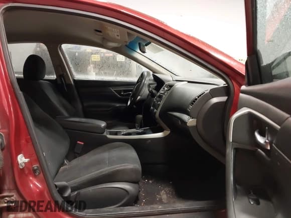 ✅ 2015 Nissan Altima SV • VIN: 1N4AL3AP9FC466001 • Лот: 43803565. Опубликован ранее на IAAI с пробегом 253 167 миль. Бесплатный доступ к архиву аукционных продаж из США и подробный отчёт об истории автомобиля на DreamBid. Изображение 5.