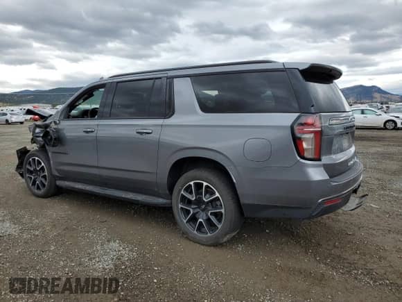 ✅ 2021 Chevrolet Suburban RST • VIN: 1GNSCEKD6MR234505 • Lot: 71460224. Wystawiony na Copart z przebiegiem 69 174 mil. Bezpłatny archiwum sprzedaży aukcyjnych z USA i szczegółowy raport historii pojazdu na DreamBid. Zdjęcie 2.