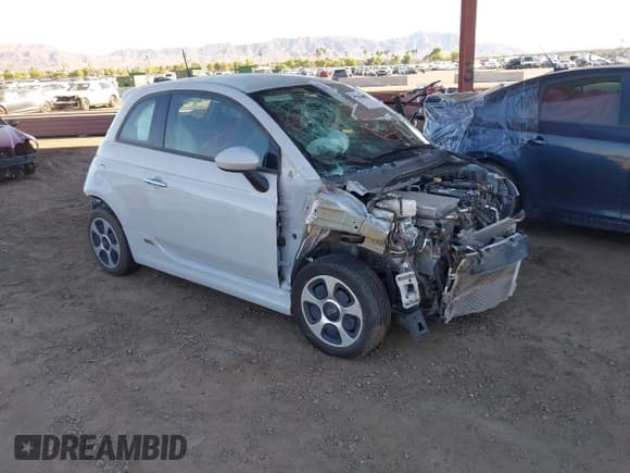 ✅ 2017 FIAT 500e • VIN: 3C3CFFGE1HT515320 • Лот: 43300981. Опубликован ранее на IAAI с пробегом 68 625 миль. Бесплатный доступ к архиву аукционных продаж из США и подробный отчёт об истории автомобиля на DreamBid. Изображение 1.