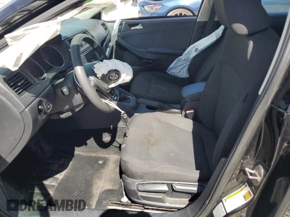 ✅ 2016 Volkswagen Jetta S • VIN: 3VW267AJ2GM382298 • Лот: 85495235. Опубликован ранее на Copart с пробегом 81 950 миль. Бесплатный доступ к архиву аукционных продаж из США и подробный отчёт об истории автомобиля на DreamBid. Изображение 7.