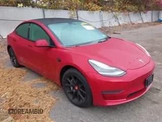 ✅ 2021 Tesla Model 3 Standard Range Plus • VIN: 5YJ3E1EA5MF854608 • Lot: 43555364. Wystawiony na IAAI z przebiegiem 112 900 mil. Bezpłatny archiwum sprzedaży aukcyjnych z USA i szczegółowy raport historii pojazdu na DreamBid. Zdjęcie 1.