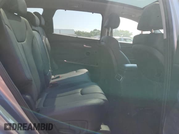 ✅ 2023 Hyundai Santa Fe SEL • VIN: 5NMS3DAJ4PH569409 • Lot: 59718724. Wystawiony na Copart z przebiegiem 40 972 mil. Bezpłatny archiwum sprzedaży aukcyjnych z USA i szczegółowy raport historii pojazdu na DreamBid. Zdjęcie 11.