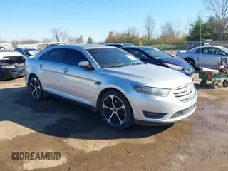 ✅ 2015 Ford Taurus SEL • VIN: 1FAHP2E89FG100385 • Lot: 43685027. Wystawiony na IAAI z przebiegiem 224 263 mil. Bezpłatny archiwum sprzedaży aukcyjnych z USA i szczegółowy raport historii pojazdu na DreamBid. Zdjęcie 1.