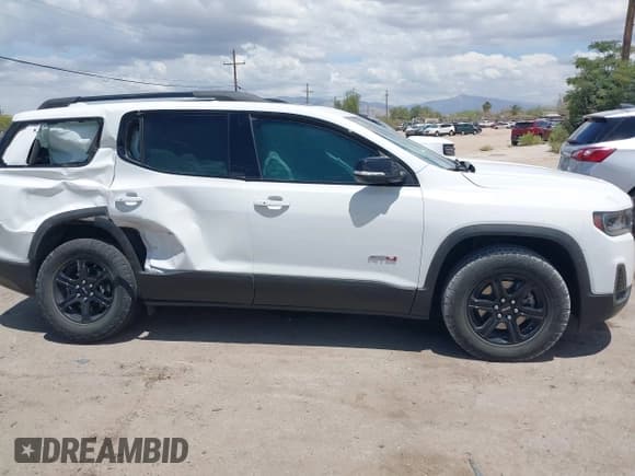 ✅ 2022 GMC Acadia AT4 • VIN: 1GKKNLLS6NZ158455 • Lot: 42564723. Listed on IAAI with 37,582 mi. Free auction sales archive from the USA and detailed vehicle history report at DreamBid. Image 13.