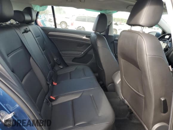 ✅ 2019 Volkswagen Golf S • VIN: 3VWW57AU5KM013314 • Lot: 82606784. Listed on Copart with 41,320 mi. Free auction sales archive from the USA and detailed vehicle history report at DreamBid. Image 10.