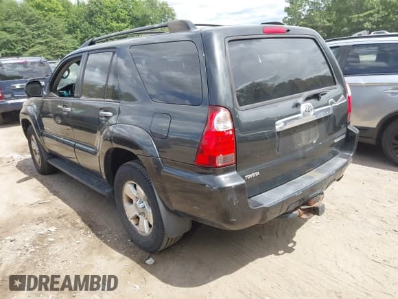 ✅ 2007 Toyota 4Runner SR5 • VIN: JTEBT14R270067641 • Lot: 42777602. Listed on IAAI with 121,677 mi. Free auction sales archive from the USA and detailed vehicle history report at DreamBid. Image 3.