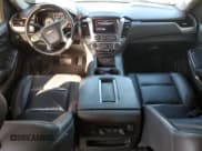 ✅ 2020 Chevrolet Suburban LT • VIN: 1GNSCHKC4LR221954 • Lot: 74828644. Wystawiony na Copart z przebiegiem 163 028 mil. Bezpłatny archiwum sprzedaży aukcyjnych z USA i szczegółowy raport historii pojazdu na DreamBid. Zdjęcie 8.