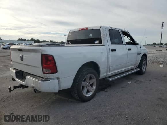 2013 Ram 1500 Express z VIN 1C6RR6KT1DS722537, wystawiony jako Copart lot #81500105 z przebiegiem Nie podano mil oraz Szkoda całkowita • Salvage title. Historia ofert i sprzedaży dostępna na DreamBid. Obrazek 3.