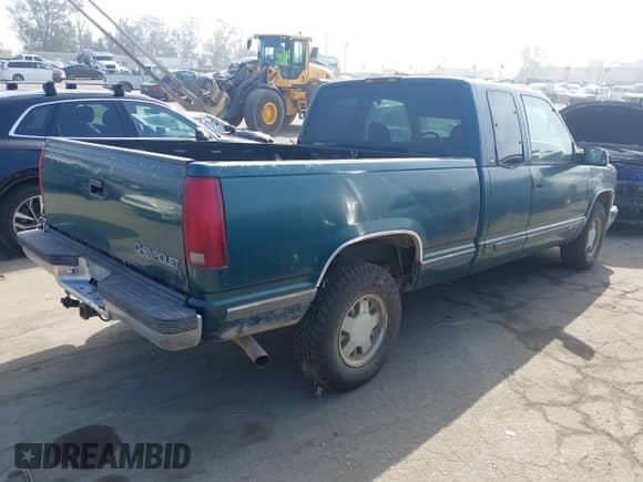 1998 Chevrolet Silverado 1500 с VIN 2GCEC19M5W1261081, выставлен на аукционе IAAI как лот 43605405 с пробегом 275 182 миль миль и . История ставок и продаж доступна на DreamBid. Изображение 4.