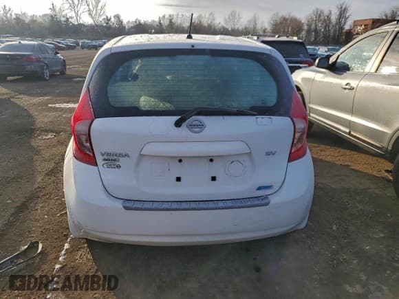 ✅ 2014 Nissan Note S • VIN: 3N1CE2CP3EL370097 • Lot: 95211675. Wystawiony na Copart z przebiegiem 143 518 mil. Bezpłatny archiwum sprzedaży aukcyjnych z USA i szczegółowy raport historii pojazdu na DreamBid. Zdjęcie 6.