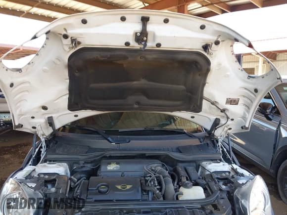 ✅ 2013 MINI Countryman S • VIN: WMWZC3C54DWP24250 • Lot: 42690827. Wystawiony na IAAI z przebiegiem 87 353 mil. Bezpłatny archiwum sprzedaży aukcyjnych z USA i szczegółowy raport historii pojazdu na DreamBid. Zdjęcie 10.