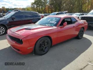 ✅ 2015 Dodge Challenger R/T • VIN: 2C3CDZAT2FH712081 • Lot: 89709385. Wystawiony na Copart z przebiegiem 116 132 mil. Bezpłatny archiwum sprzedaży aukcyjnych z USA i szczegółowy raport historii pojazdu na DreamBid. Zdjęcie 1.