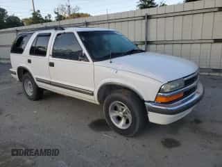 1999 Chevrolet Blazer LS z VIN 1GNCS13W1X2162495, wystawiony jako Copart lot #80019274 z przebiegiem Nie podano mil oraz Szkoda całkowita • Salvage title. Historia ofert i sprzedaży dostępna na DreamBid. Obrazek 4.