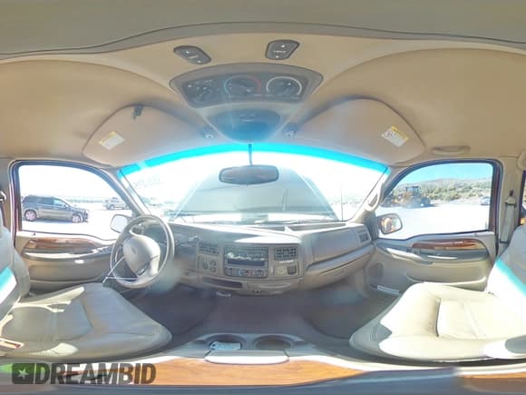 ✅ 2001 Ford Excursion Limited • VIN: 1FMSU43F31EC79481 • Lot: 55257015. Wystawiony na Copart z przebiegiem 188 077 mil. Bezpłatny archiwum sprzedaży aukcyjnych z USA i szczegółowy raport historii pojazdu na DreamBid. Zdjęcie 15.