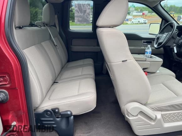 ✅ 2010 Ford F-150 XL • VIN: 1FTFX1EV2AFB22924 • Лот: 58206775. Опубликован ранее на Copart с пробегом 91 312 миль. Бесплатный доступ к архиву аукционных продаж из США и подробный отчёт об истории автомобиля на DreamBid. Изображение 6.