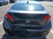 ✅ 2018 Hyundai Ioniq Blue • VIN: KMHC65LC7JU065772 • Lot: 41890880. Wystawiony na IAAI z przebiegiem 83 386 mil. Bezpłatny archiwum sprzedaży aukcyjnych z USA i szczegółowy raport historii pojazdu na DreamBid. Zdjęcie 16.