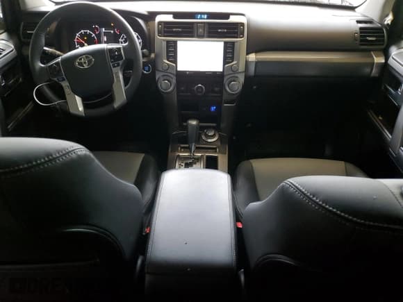 ✅ 2022 Toyota 4Runner SR5 Premium • VIN: JTENU5JR3N6072010 • Lot: 56850915. Listed on Copart with 25,294 mi. Free auction sales archive from the USA and detailed vehicle history report at DreamBid. Image 8.