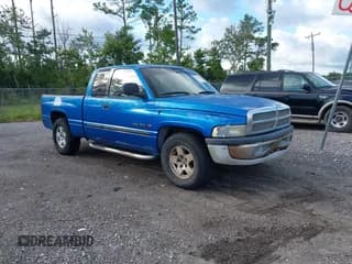 ✅ 2001 Dodge 1500 • VIN: 3B7HC13Y21G207939 • Lot: 43350452. Wystawiony na IAAI z przebiegiem 196 088 mil. Bezpłatny archiwum sprzedaży aukcyjnych z USA i szczegółowy raport historii pojazdu na DreamBid. Zdjęcie 1.