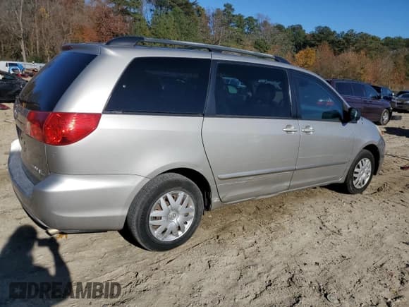 ✅ 2007 Toyota Sienna LE • VIN: 5TDZK23C57S072970 • Лот: 91327335. Опубликован ранее на Copart с пробегом 277 990 миль. Бесплатный доступ к архиву аукционных продаж из США и подробный отчёт об истории автомобиля на DreamBid. Изображение 3.