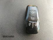 ✅ 2013 Lincoln MKZ Hybrid • VIN: 3LN6L2LU1DR826403 • Lot: 41656553. Wystawiony na IAAI z przebiegiem 137 596 mil. Bezpłatny archiwum sprzedaży aukcyjnych z USA i szczegółowy raport historii pojazdu na DreamBid. Zdjęcie 11.