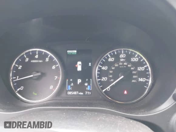 2018 Mitsubishi Outlander ES z VIN JA4AZ3A38JZ064850, wystawiony jako IAAI lot #42496879 z przebiegiem 85 487 mil mil oraz . Historia ofert i sprzedaży dostępna na DreamBid. Obrazek 7.