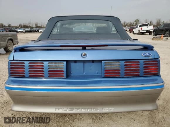 ✅ 1989 Ford Mustang GT • VIN: 1FABP45E6KF250865 • Лот: 48162165. Опубликован ранее на Copart с пробегом 94 535 миль. Бесплатный доступ к архиву аукционных продаж из США и подробный отчёт об истории автомобиля на DreamBid. Изображение 6.