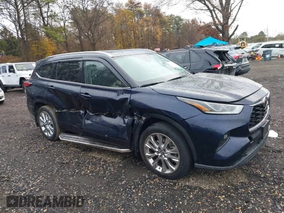 ✅ 2020 Toyota Highlander Limited • VIN: 5TDDZRBH7LS031245 • Lot: 43664012. Wystawiony na IAAI z przebiegiem 119 964 mil. Bezpłatny archiwum sprzedaży aukcyjnych z USA i szczegółowy raport historii pojazdu na DreamBid. Zdjęcie 13.